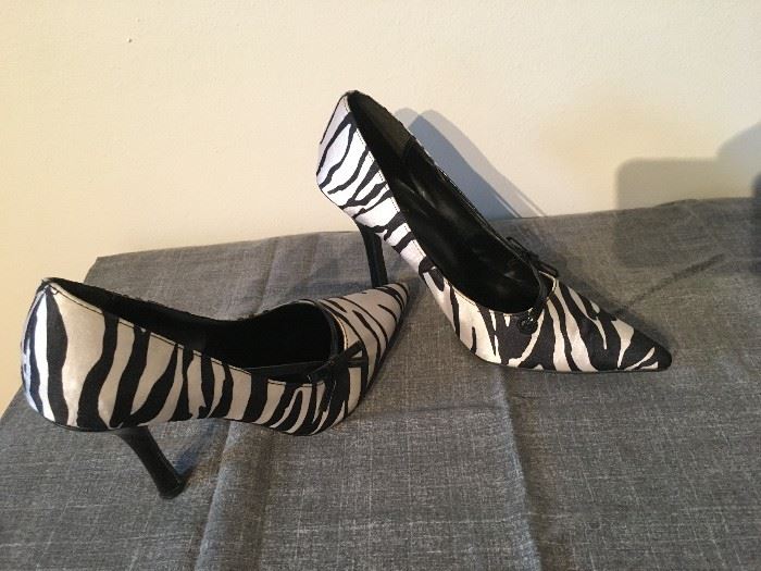 Zebra design dress shoes