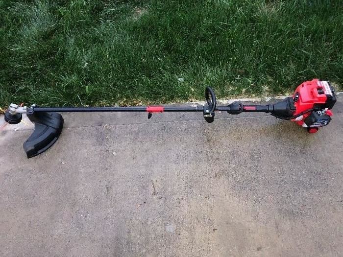 Troy Built Weed Trimmer, gas powered