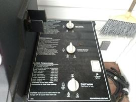 Weber Grill controls