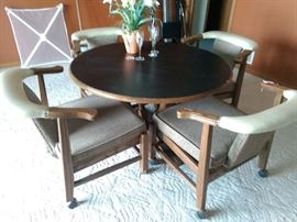 Card table and chairs - vintage!