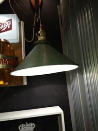 Industrial shade hanging lamp