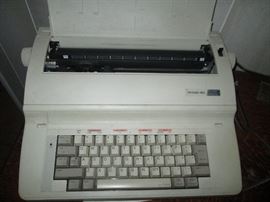 Packard Bell electric typewritter