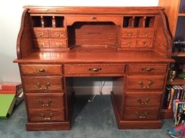 Nathan Hale desk