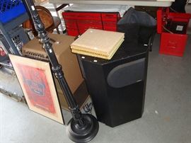 BOSE SPEAKERS / SNAP ON BOXES