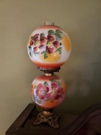 Antique Gone with the Wind Lamp all Original never electricified.. Oil