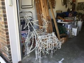 Reindeer & tree outside light set