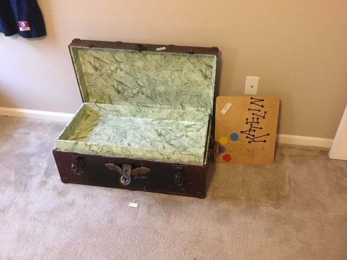 Vintage chest