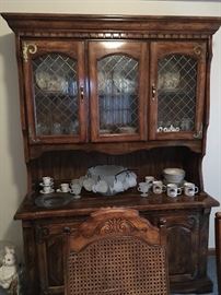 Matching Buffet to Formal Dining Room Table & Chairs