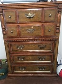 Tall Chest of Drawers (5 Large Drawers)