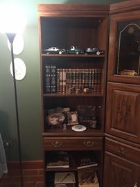 Display Unit with 5 Shelves and 1 Drawer