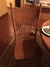 6 Beautiful Oak High Back Carved Chairs & Matching Oak Pedestal Table