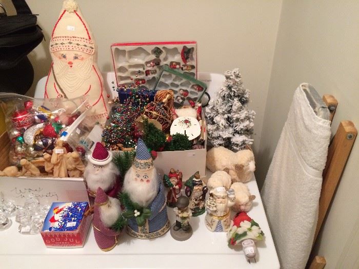 Many Christmas and holiday items.