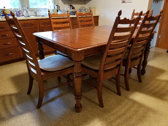 Keller Solid Oak dining table