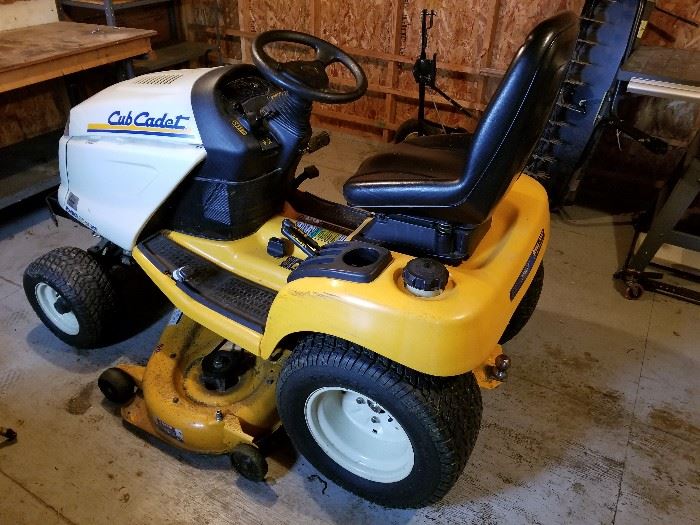 Cub Cadet 50" Series 3000 Lawn Tractor,  Great Condition.