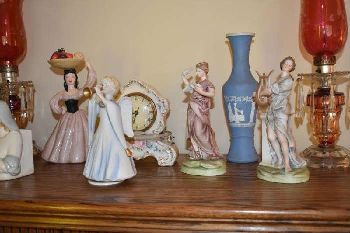 Vases, Figurines, Vintage Lamps