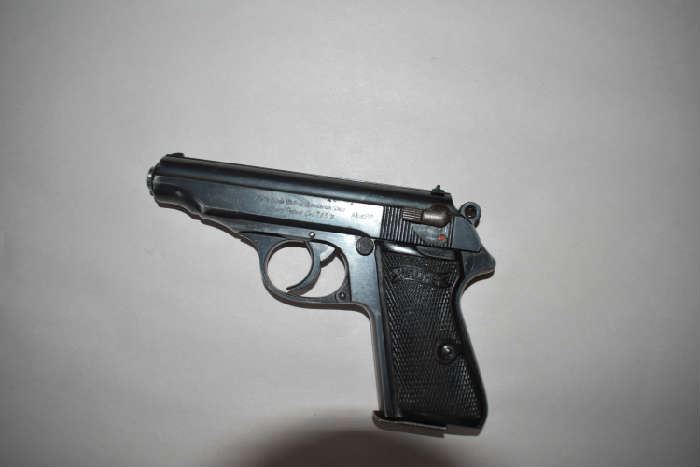 Walther 7.65 PP Pistol, YOU MUST HAVE PROPER PAPER WORK AND ID TO PURCHASE, A CPL OR REDERAL FIREARM LICENSE