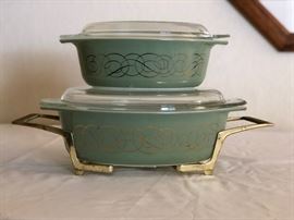 Look at the color of this pyrex!