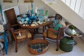 Mid Century Kitchen set with leaf and 4 chairs