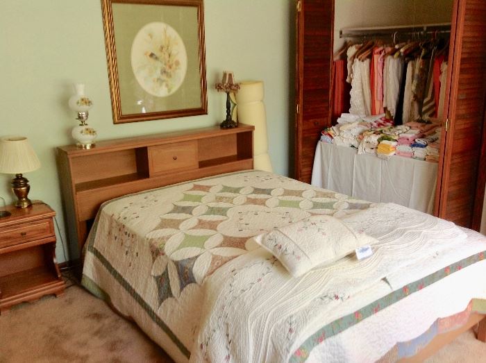 Queen Bed w/Mid-Century Head Board.  Queen Mattress Set is in really good condition.  Beautiful Quilt.