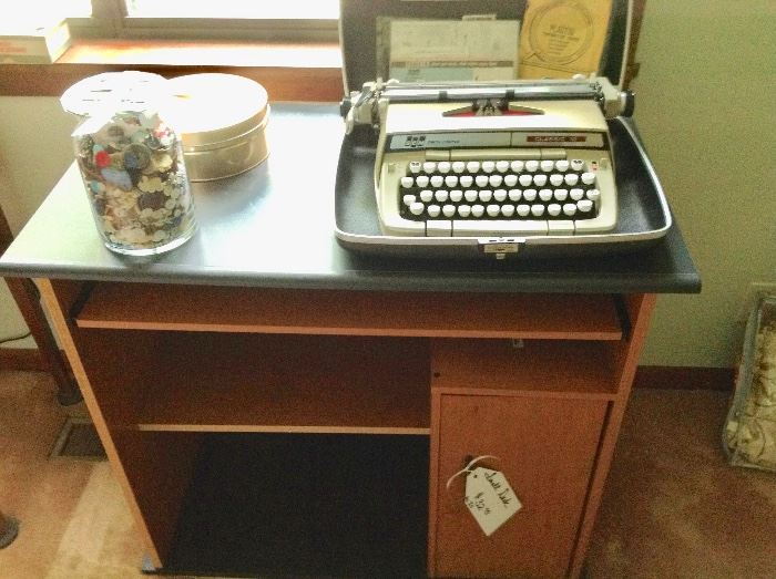Small Computer Desk with a Manual Typewriter that works great!