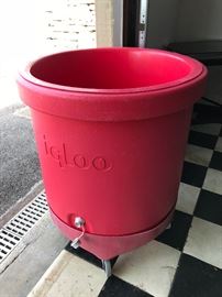 Rolling Igloo keg cooler 