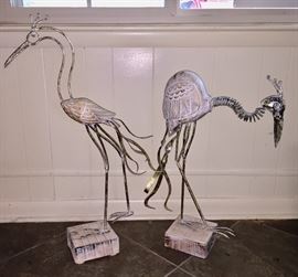 Decorative bird figures