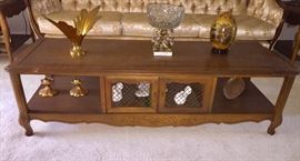 Coffee table with display/storage space