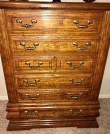 Manor House chest of drawers