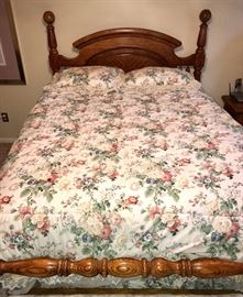 Manor House queen bed