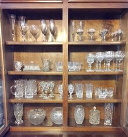 Various crystal pieces