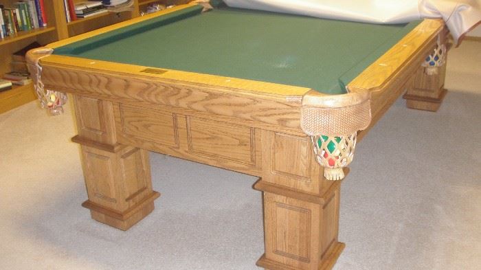 "Gandy" pool table