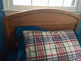 54. Stanley Oak Twin Head / Footboard