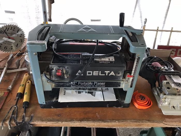 DELTA PORTABLE PLANER