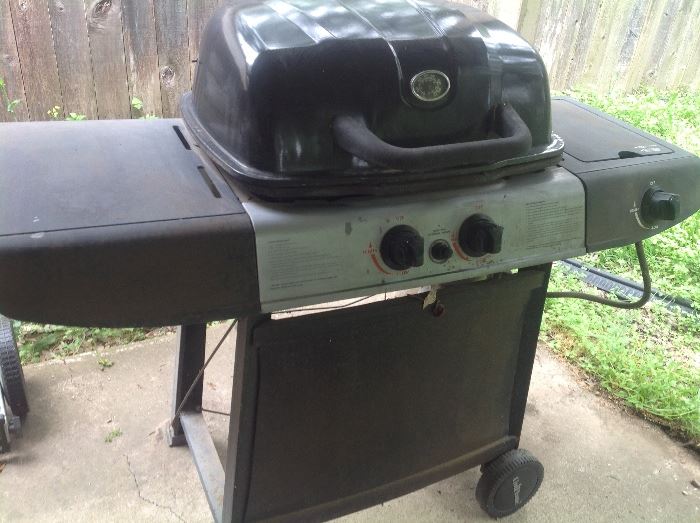 Outdoor grill 
