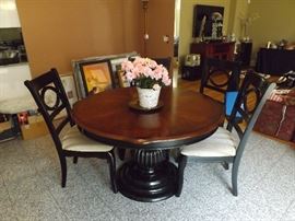 Round kitchen table 4 chairs 1 leaf