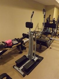 Bodysmith Hip & Leg Press in background