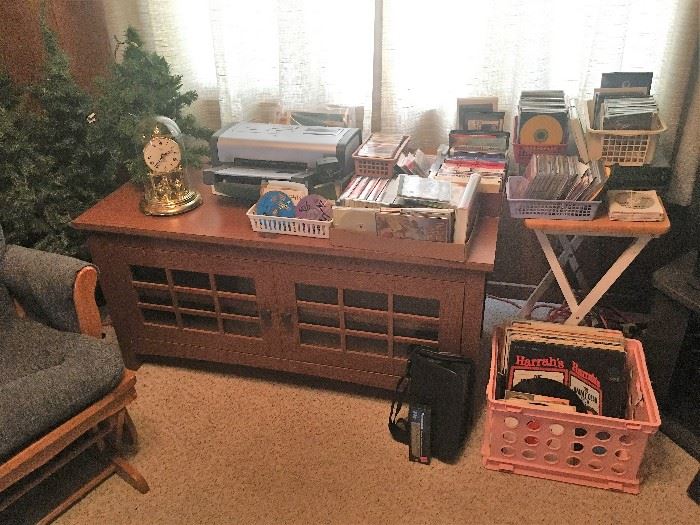 TV stand, cd's, cassettes, albums and 45's