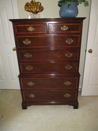 Hickory Furniture chest of drawers  Cherry.