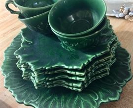 Green pottery dish set