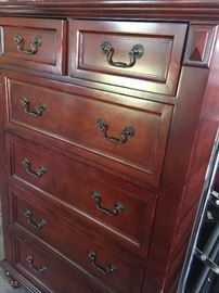Chest of drawers