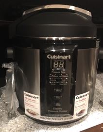 Pressure cooker by Cuisinart, it appears to have never been used