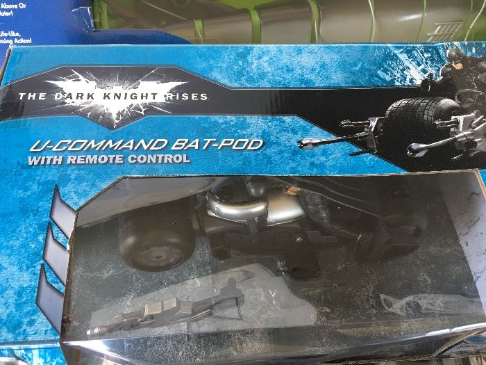 Remote controlled U-Command Bat Pod