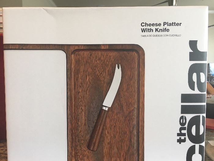 Brand new Cellar Cheese platter and knife 