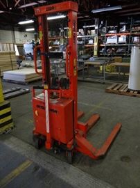 Interthor Electric Pallet Lift, Model # EHSS 100/1 ...