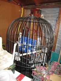 Large Macaw cage