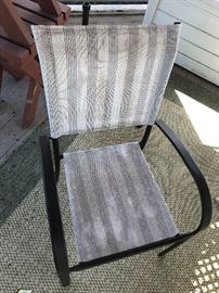 Patio table with 4 chair         https://www.ctbids.com/#!/description/share/17347