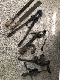 Antique Tools https://www.ctbids.com/#!/description/share/17453