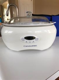 CorningWare slow cooker/Warmer with insulated carrying case                  https://www.ctbids.com/#!/description/share/17365