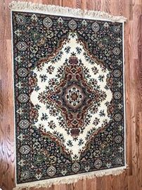 Royal Persian Wool Area Rug 4ftx6ft         https://www.ctbids.com/#!/description/share/17364
