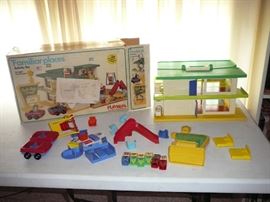 Playschool Holiday Inn Playset